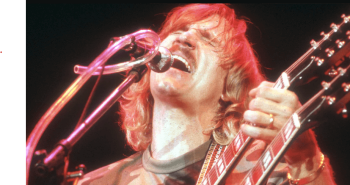 Legendary Eagles guitarist Joe Walsh and iconic songwriter Jimmy Webb delivered an emotional surprise in Wichita over the weekend, performing a stripped, intimate rendition of “Wichita Lineman” at Walsh’s VetsAid benefit concert — and fans are still talking about it. Legendary Eagles guitarist Joe Walsh and iconic songwriter Jimmy Webb delivered an emotional surprise in Wichita over the weekend, performing a stripped, intimate rendition of “Wichita Lineman” at Walsh’s VetsAid benefit concert — and fans are still talking about it.